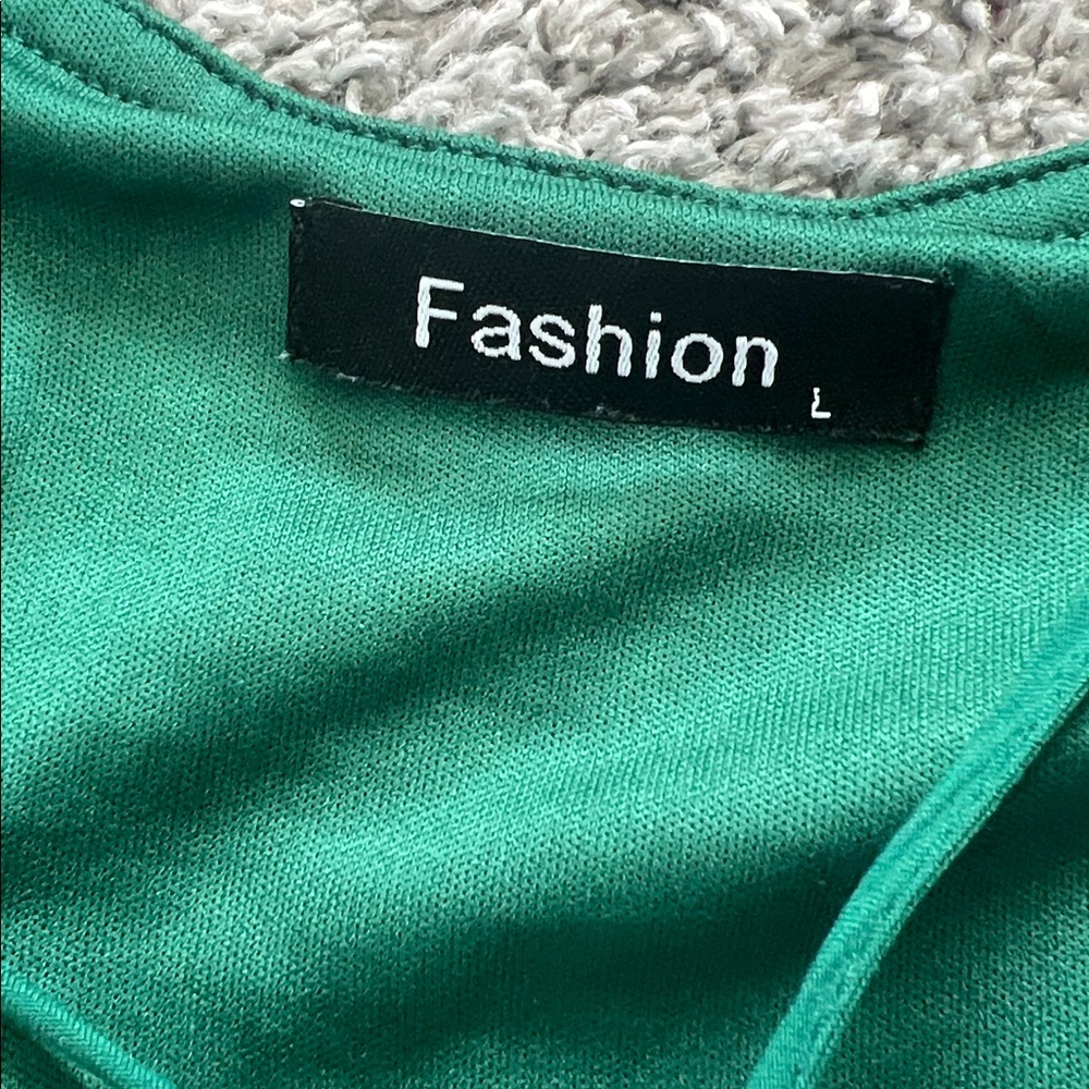 Fashion Dark Green Flowy Tiered Smocked Midi Dress with Spaghetti Straps -Size L - Picture 3 of 8